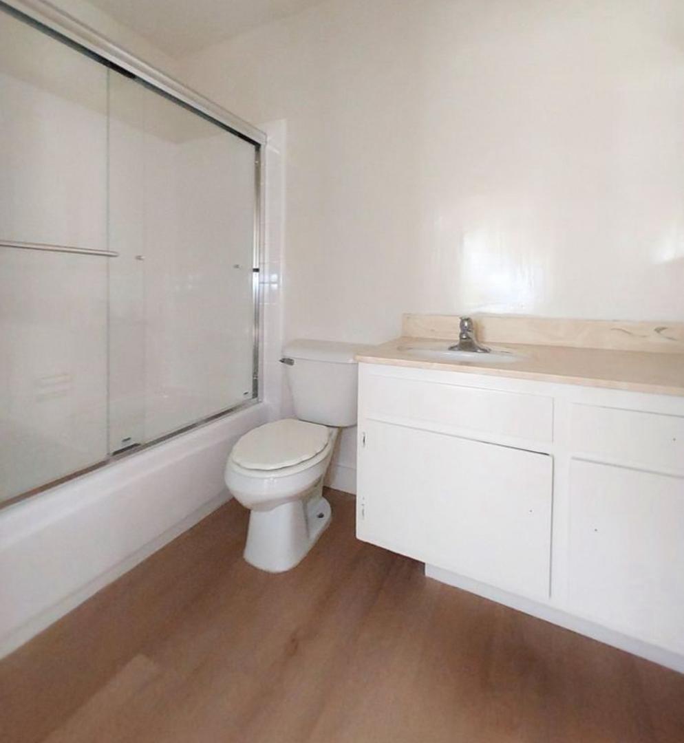 10138 Palms Blvd, Los Angeles, CA 90034