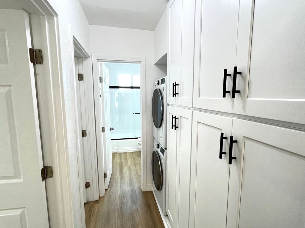 237 N Catalina Street, Los Angeles, CA 90004 - Image 2